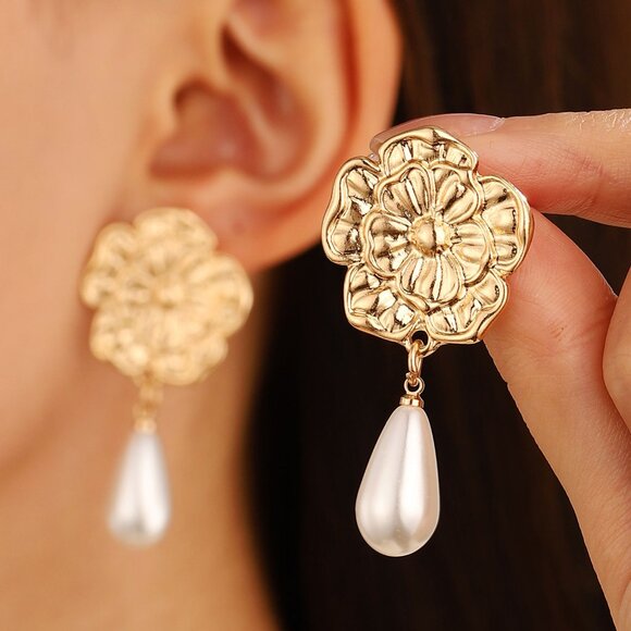 3/$35 Classic Flower Pearl Drop Dangle Earrings Gold Fashion Jewelry Women - Picture 1 of 5